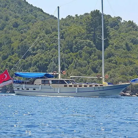 Segmen Gulet 보트호텔 말마리스